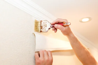 Pose de papier peint à Lanteuil — revêtements muraux et toiles de verre